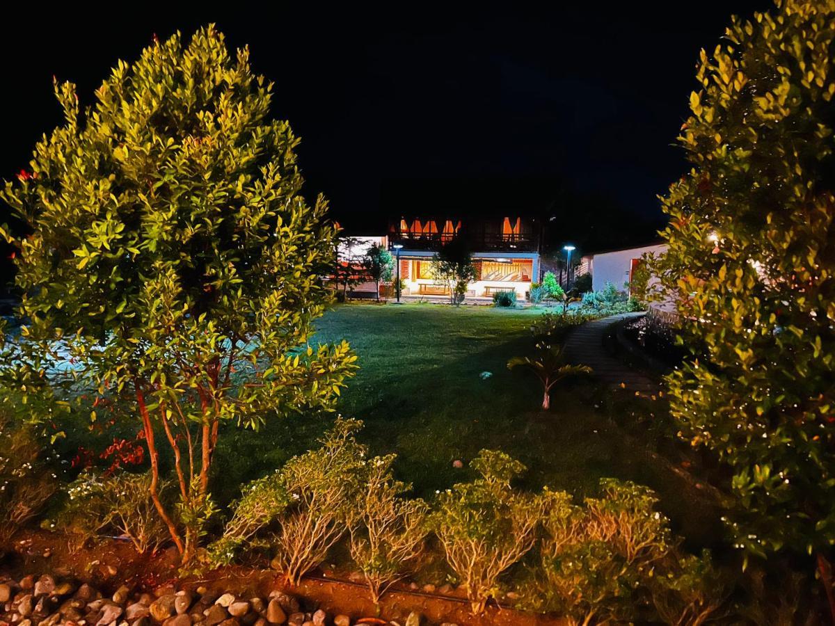 Vistapaloma Beach Resort Odiong Exteriér fotografie